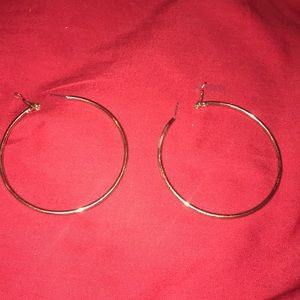 Hooped earrings